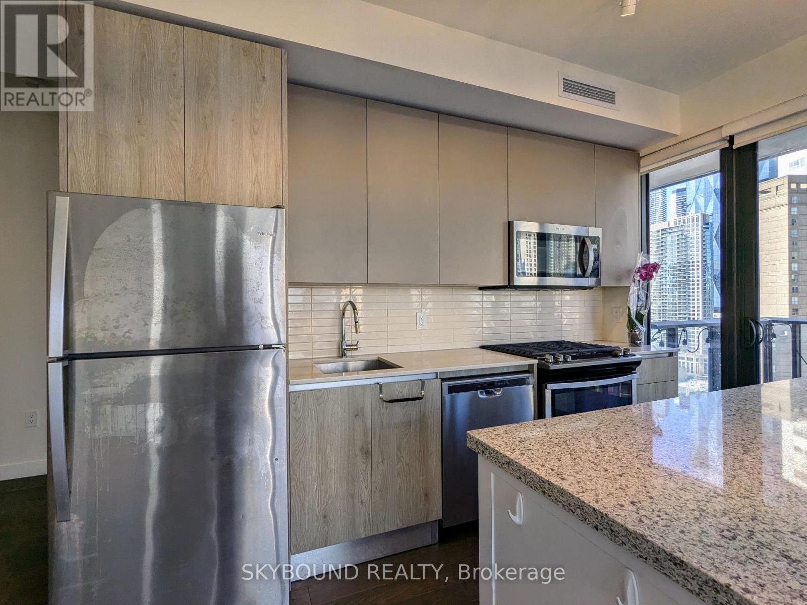 1807 - 2a Church Street, Toronto, Ontario  M5E 0E1 - Photo 8 - C13597872