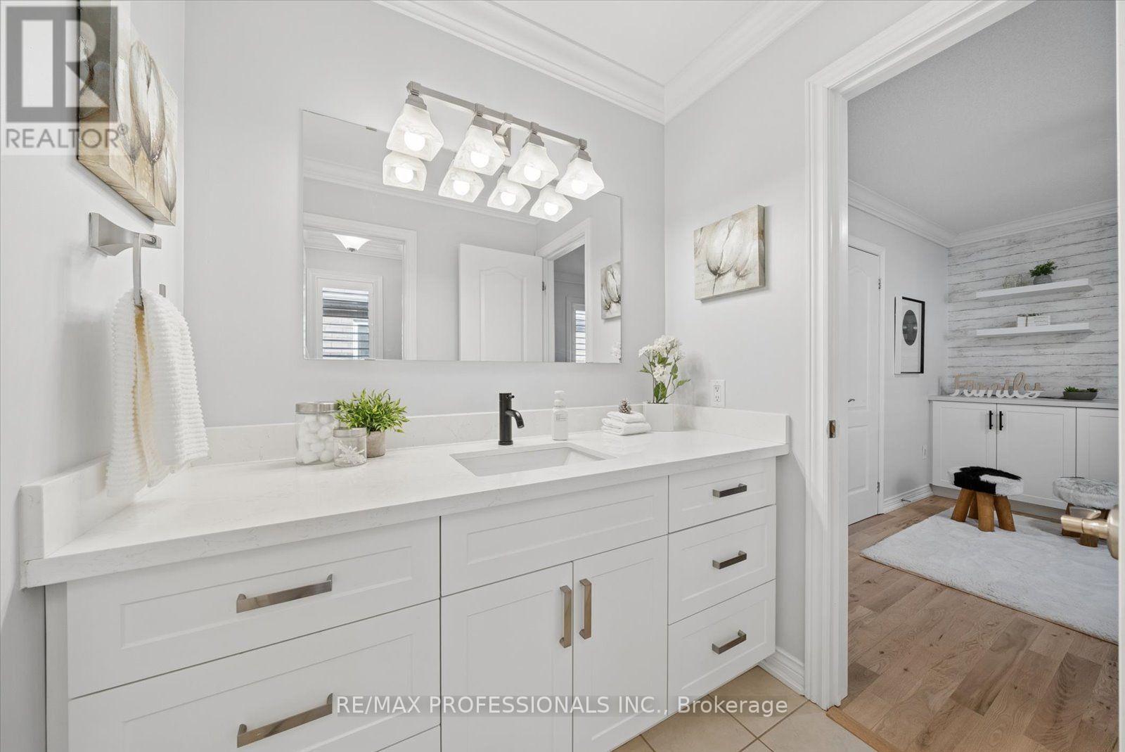28 Roma Drive, Whitby, Ontario  L1P 0B4 - Photo 24 - E13597632