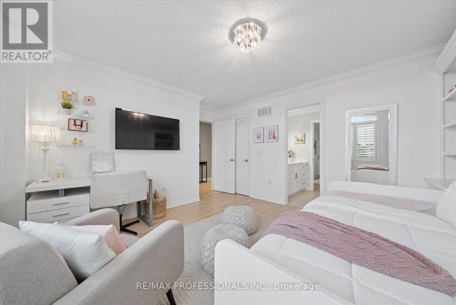 28 Roma Drive, Whitby, Ontario  L1P 0B4 - Photo 26 - E13597632