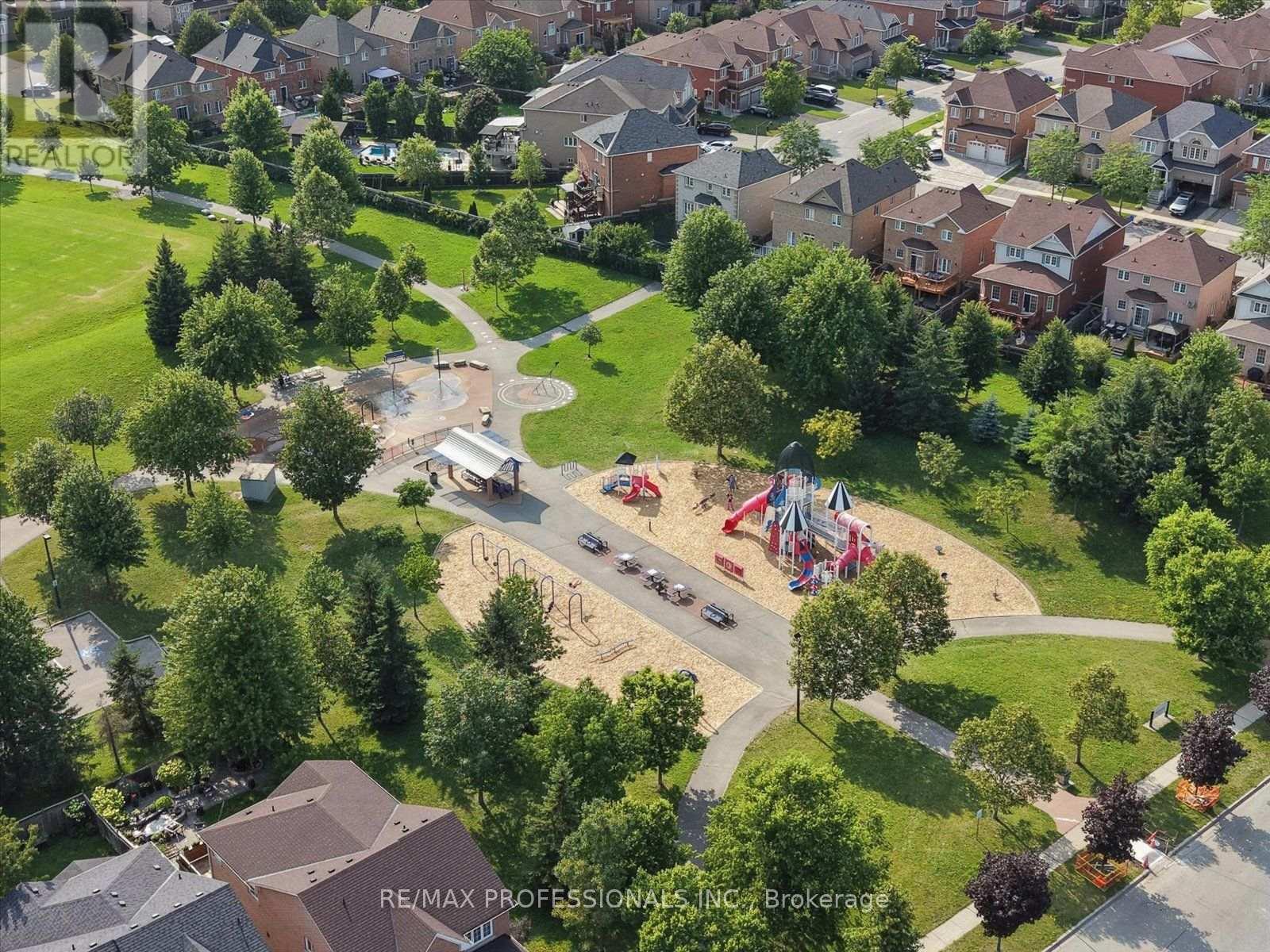 28 Roma Drive, Whitby, Ontario  L1P 0B4 - Photo 41 - E13597632