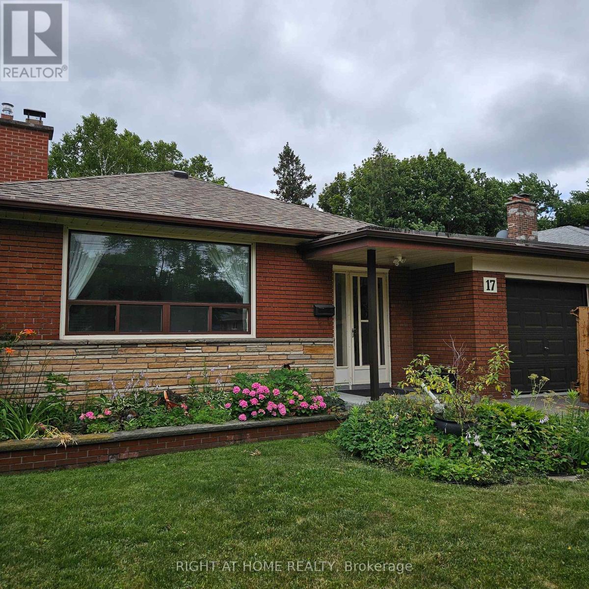 17 PAINTED POST DRIVE, Toronto, Ontario