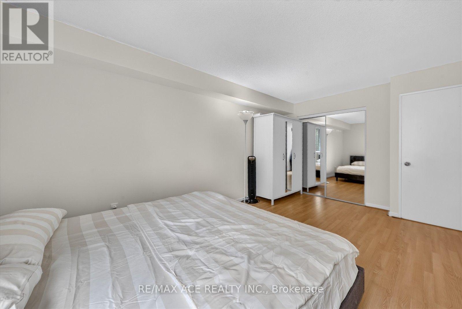 201 - 15 Sewells Road, Toronto, Ontario  M1B 3V7 - Photo 14 - E13597664