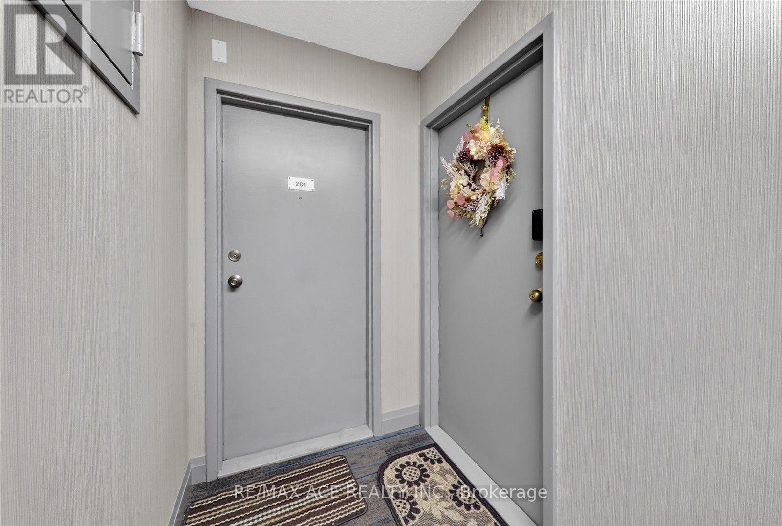 201 - 15 Sewells Road, Toronto, Ontario  M1B 3V7 - Photo 8 - E13597664