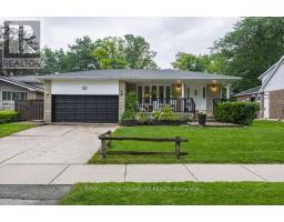 40 HOLMCREST TRAIL, Toronto, Ontario