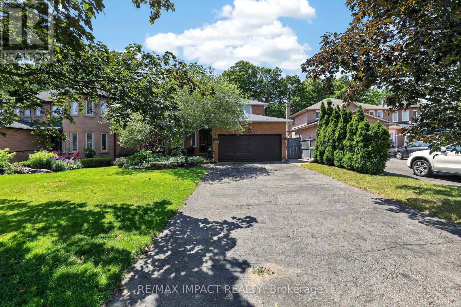 2358 Wildwood Crescent, Pickering, Ontario  L1X 2M9 - Photo 2 - E13597874