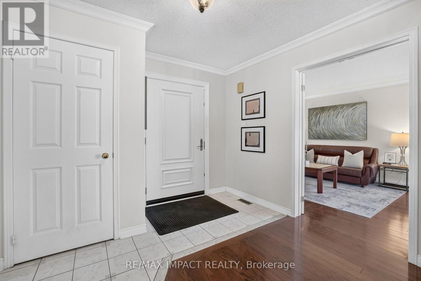 2358 Wildwood Crescent, Pickering, Ontario  L1X 2M9 - Photo 5 - E13597874