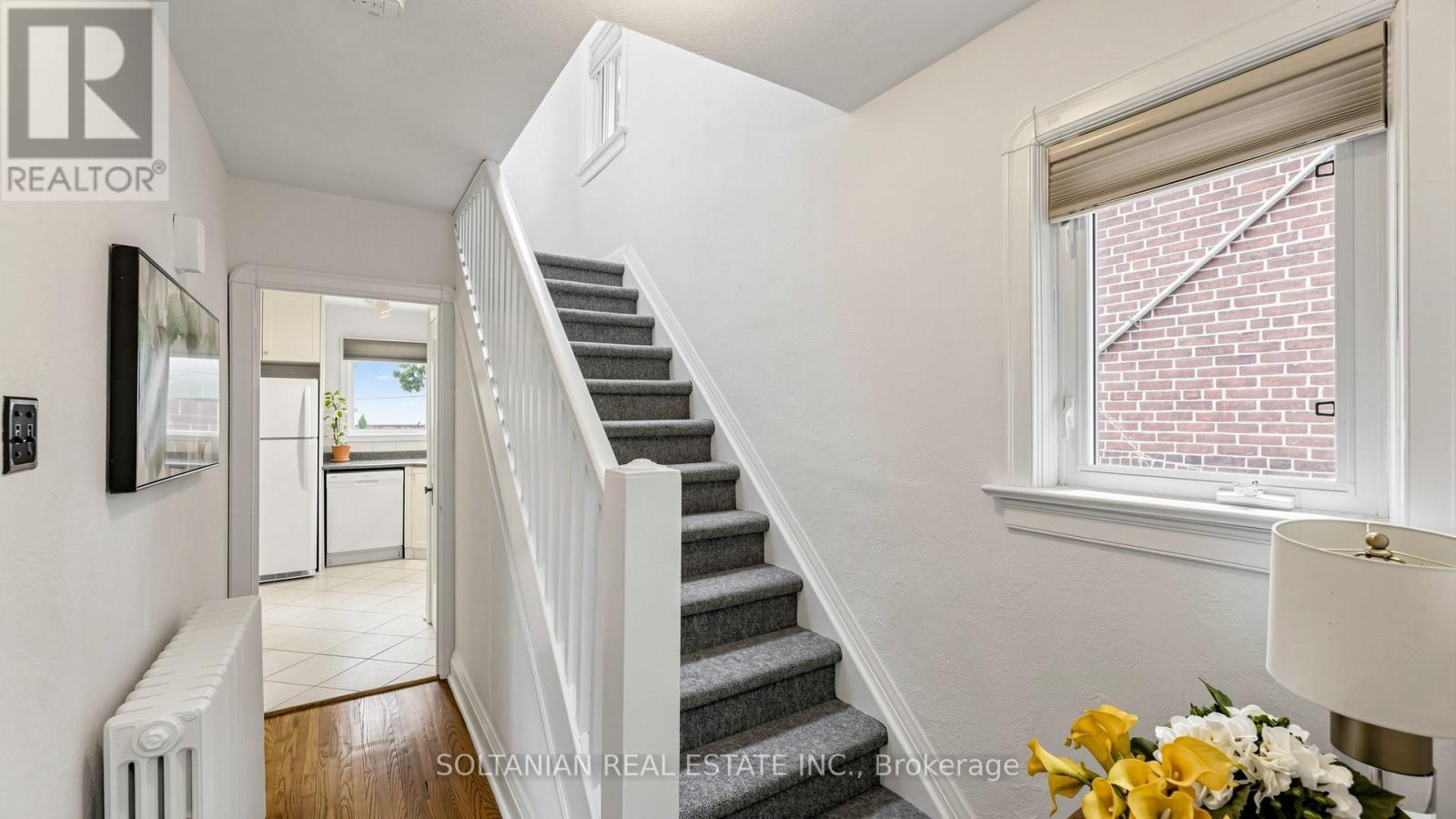39 Fairside Avenue, Toronto, Ontario  M4C 3H1 - Photo 17 - E13597878