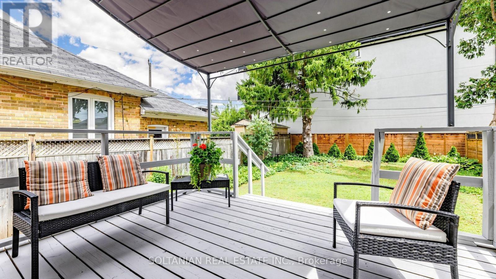 39 Fairside Avenue, Toronto, Ontario  M4C 3H1 - Photo 42 - E13597878