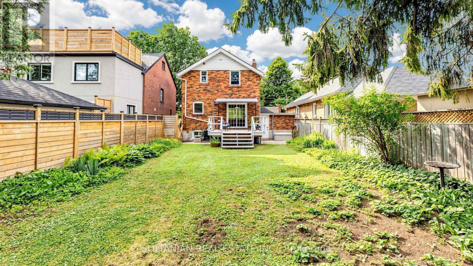 39 Fairside Avenue, Toronto, Ontario  M4C 3H1 - Photo 45 - E13597878