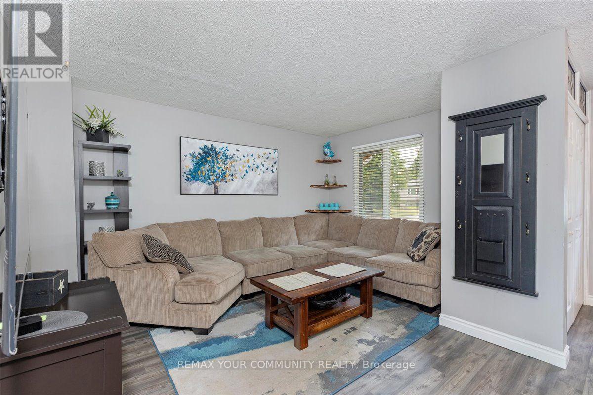1005 Vance Crescent, Innisfil, Ontario  L0L 2M0 - Photo 14 - N13597702