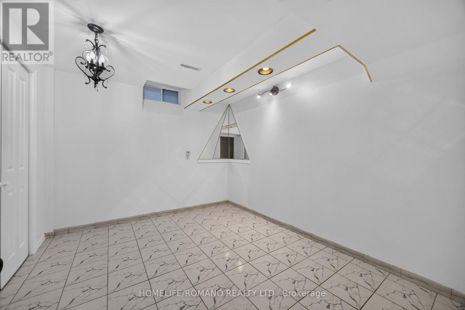 Bsmt - 61 Gas Light Crescent, Vaughan, Ontario  L4L 8E8 - Photo 27 - N13597780