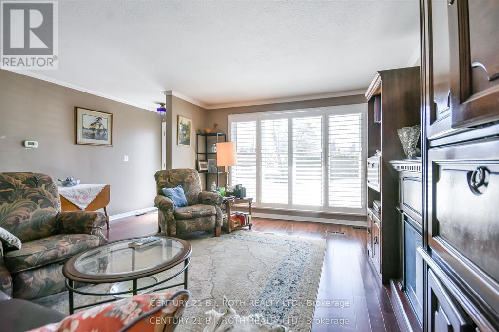8 Sandra Drive, Orillia, Ontario  L3V 3G7 - Photo 12 - S13597542