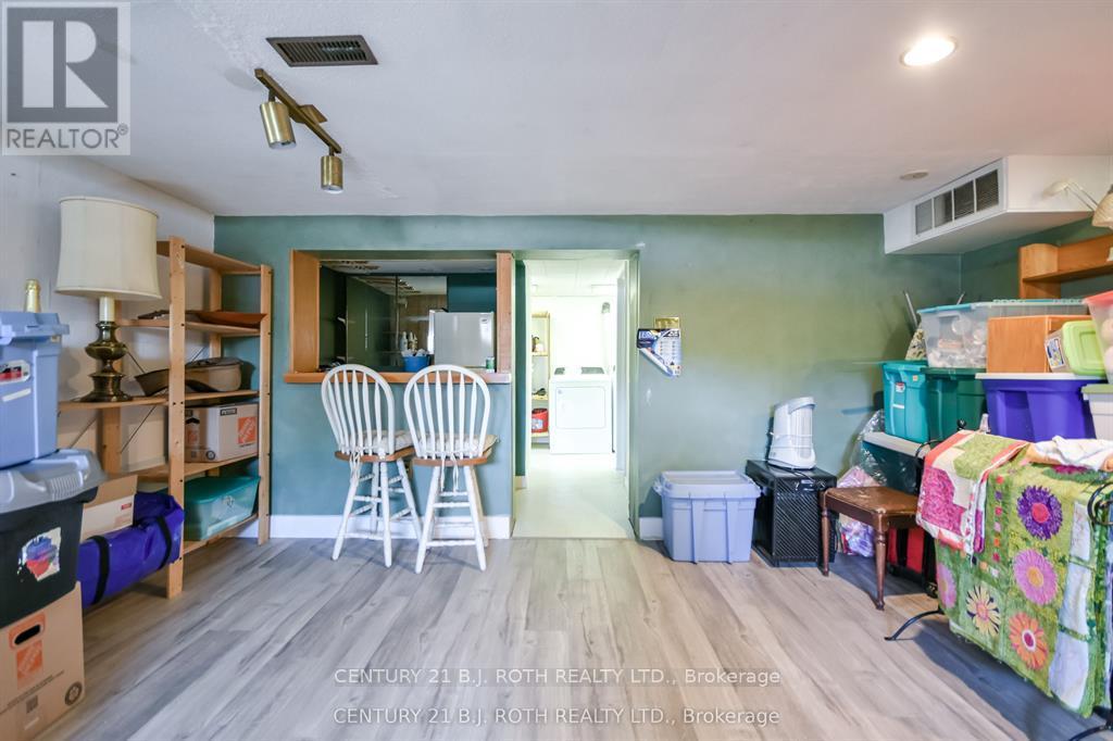 8 Sandra Drive, Orillia, Ontario  L3V 3G7 - Photo 34 - S13597542