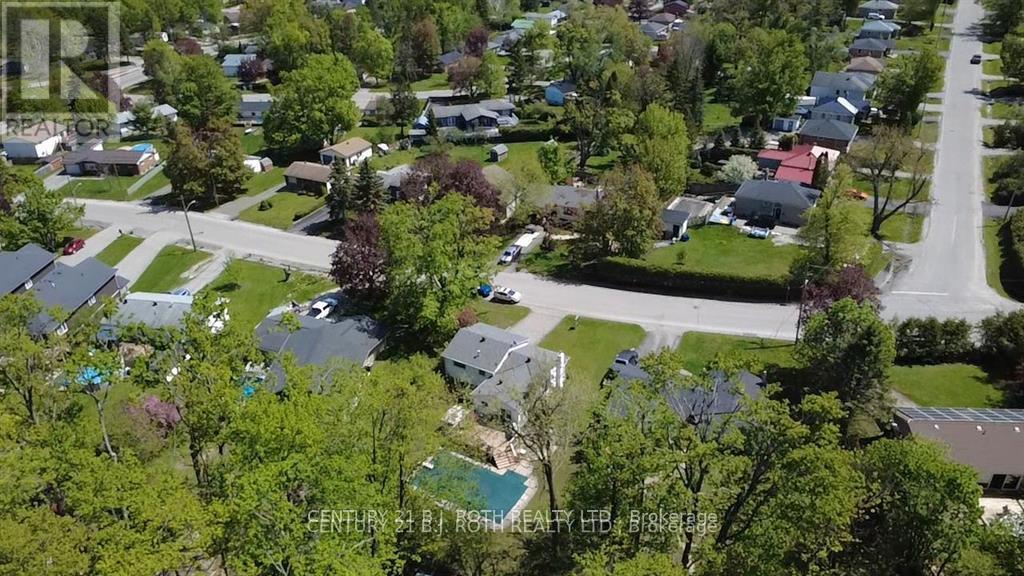 8 Sandra Drive, Orillia, Ontario  L3V 3G7 - Photo 4 - S13597542
