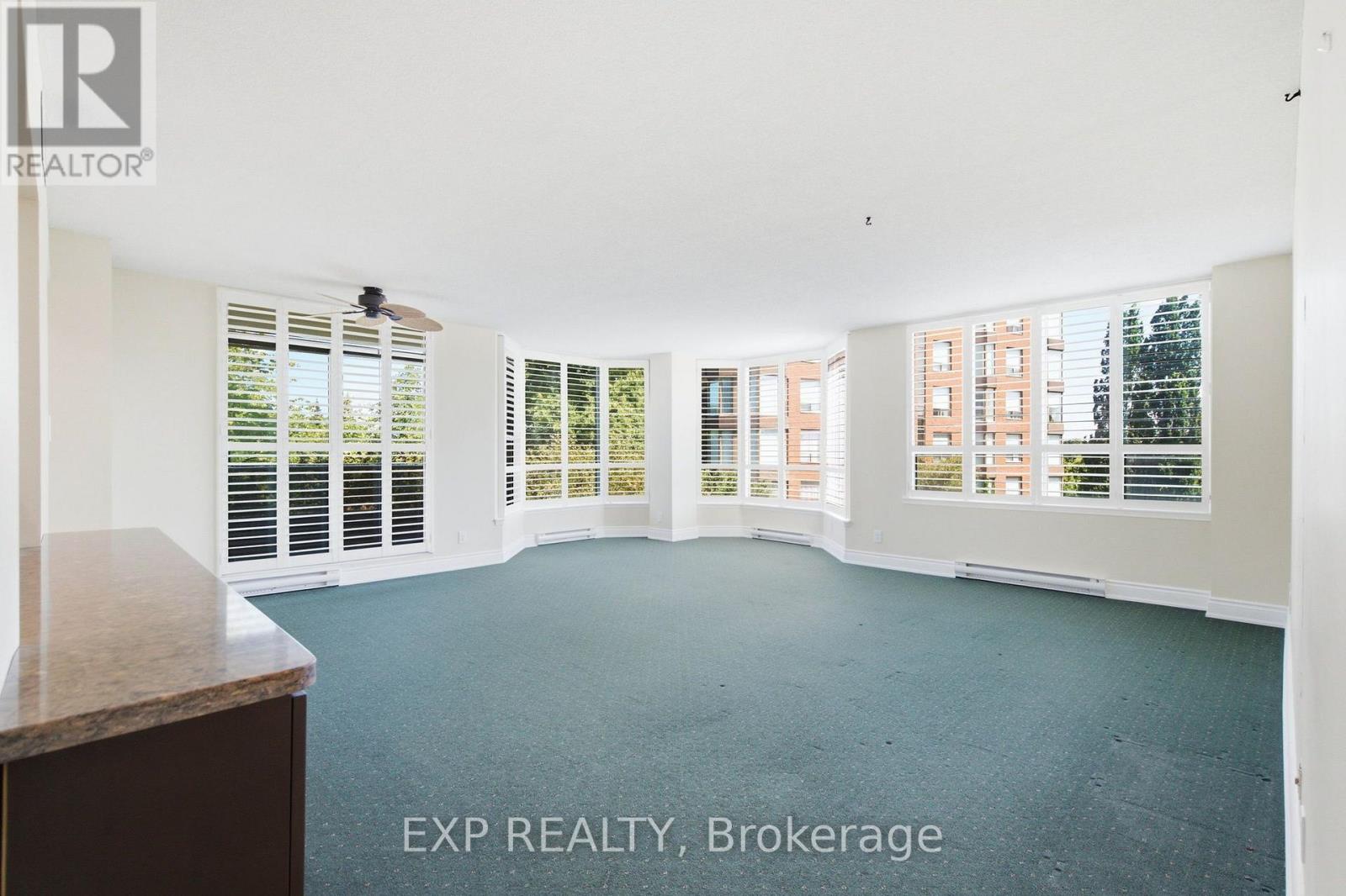 302 - 1903 Pilgrims Way, Oakville, Ontario  L6M 2X1 - Photo 3 - W13597622
