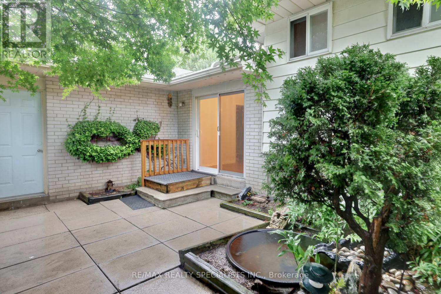 2390 Pyramid Crescent, Mississauga, Ontario  L5K 1C9 - Photo 37 - W13597624