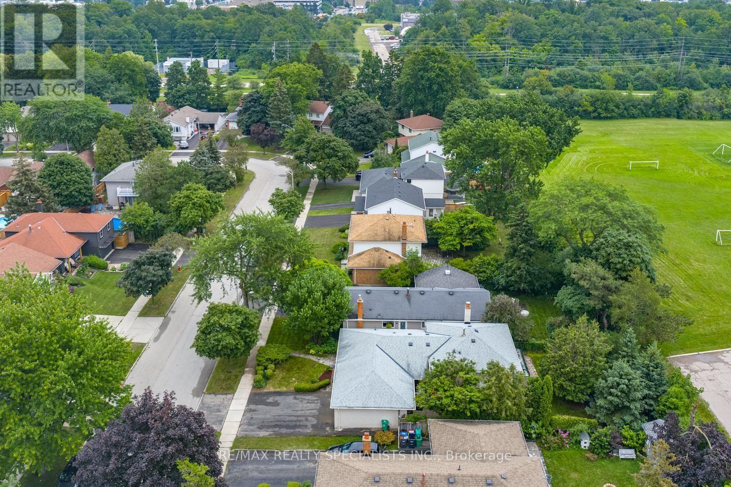 2390 Pyramid Crescent, Mississauga, Ontario  L5K 1C9 - Photo 45 - W13597624