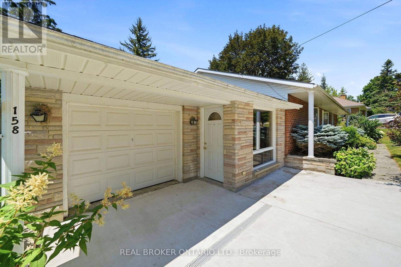 158 Diagonal Road, North Huron, Ontario  N0G 2W0 - Photo 3 - X13597718