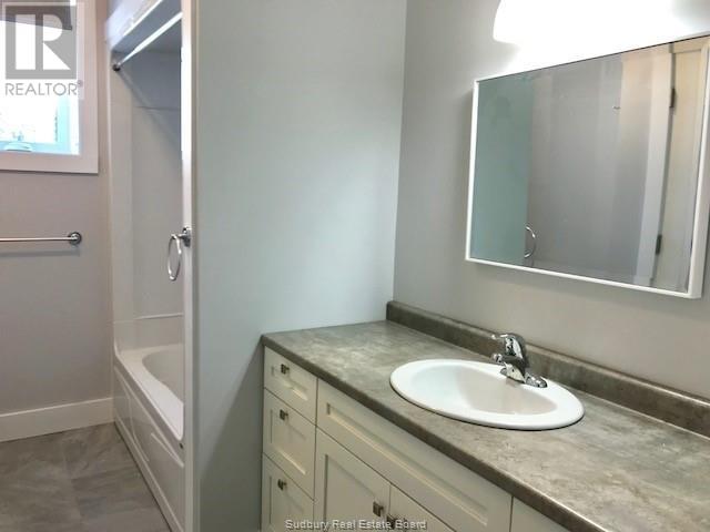 102 Hill Unit# 2, Wahnapitae, Ontario  P0M 3C0 - Photo 6 - 2129403