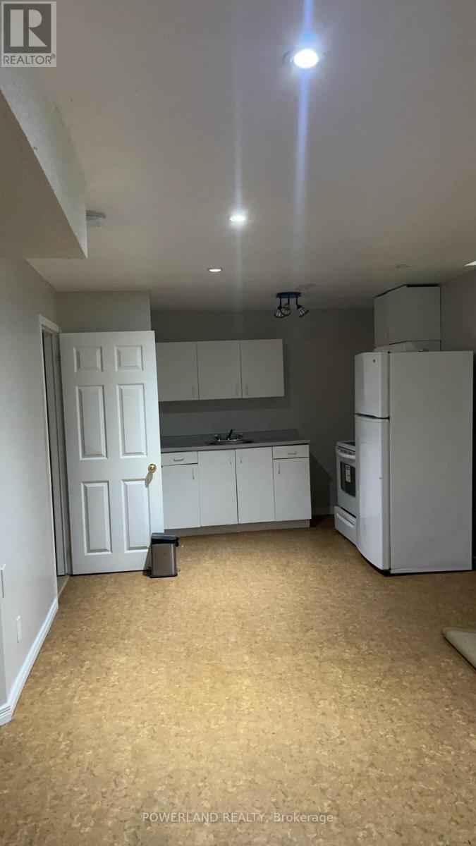 2441 Strathmore Crescent, Mississauga, Ontario  L5M 5K2 - Photo 22 - W13425398
