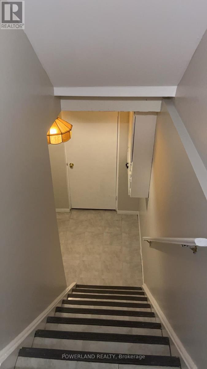 2441 Strathmore Crescent, Mississauga, Ontario  L5M 5K2 - Photo 20 - W13425398