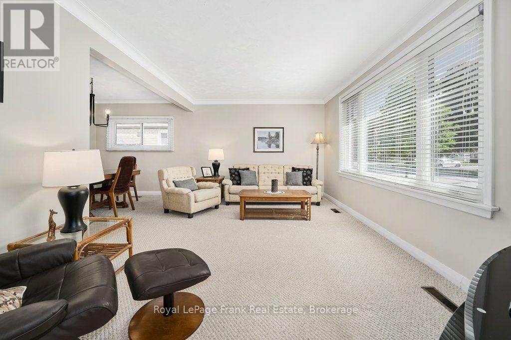 55 Leahann Drive, Toronto, Ontario  M1P 1B8 - Photo 6 - E13597910