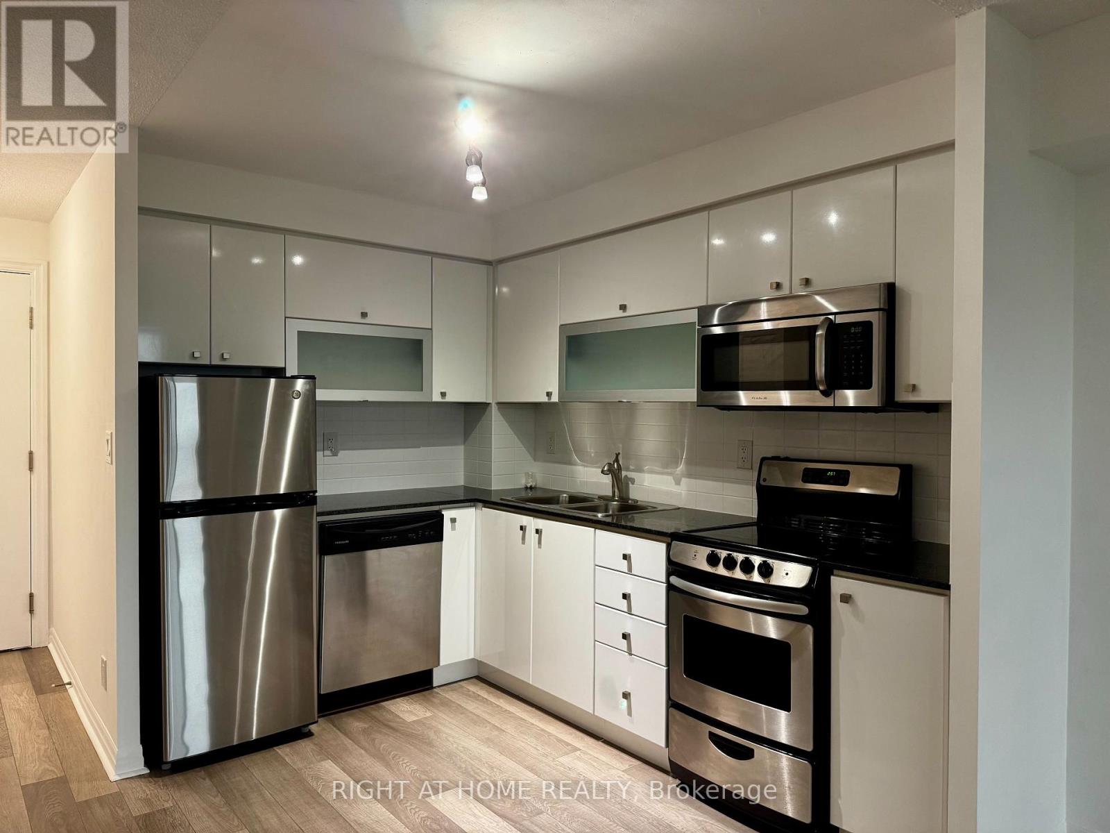 1507 - 2015 Sheppard Avenue E, Toronto, Ontario  M2J 0B3 - Photo 3 - C13597960