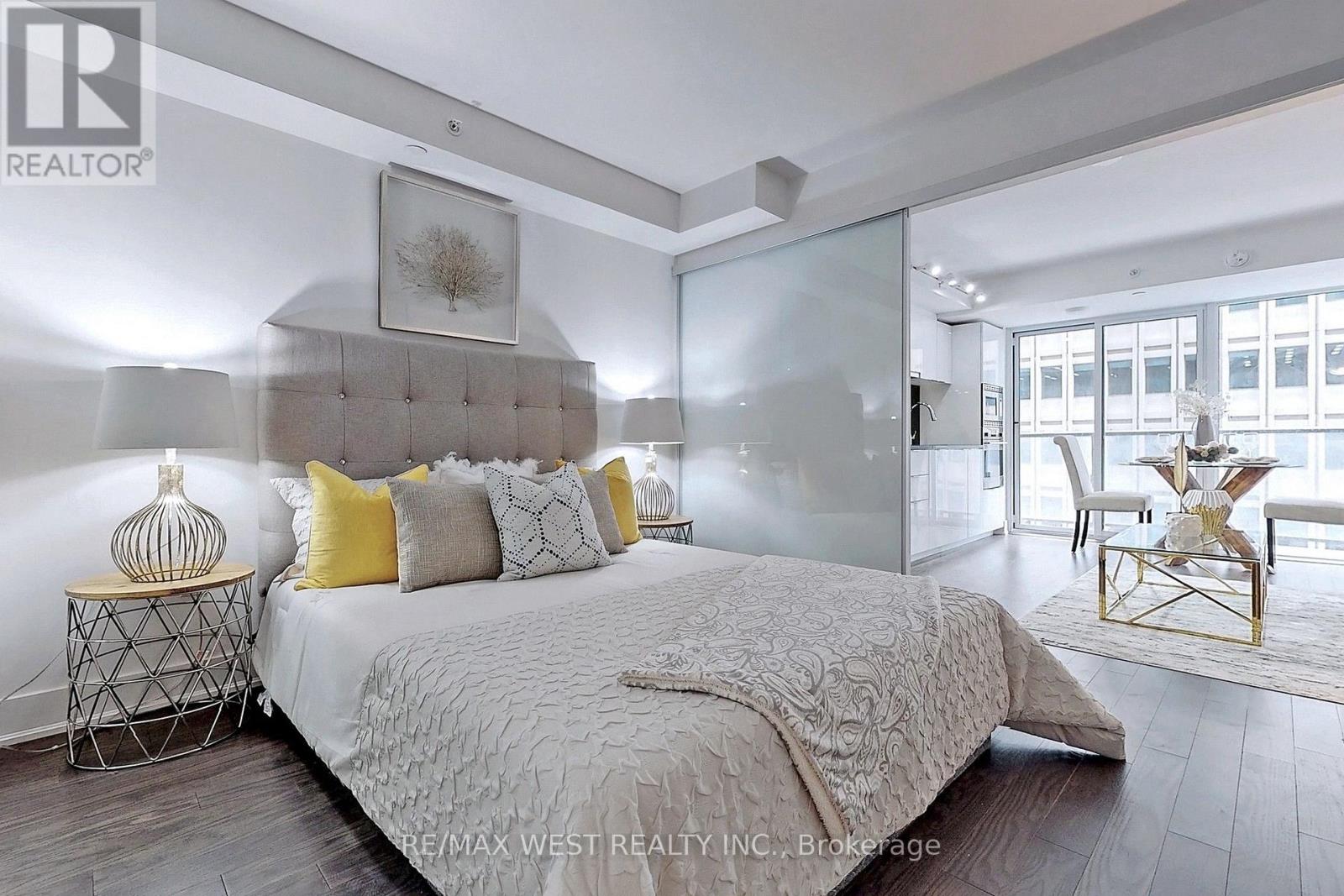 1112 - 955 Bay Street, Toronto, Ontario  M5S 0C6 - Photo 17 - C13598064