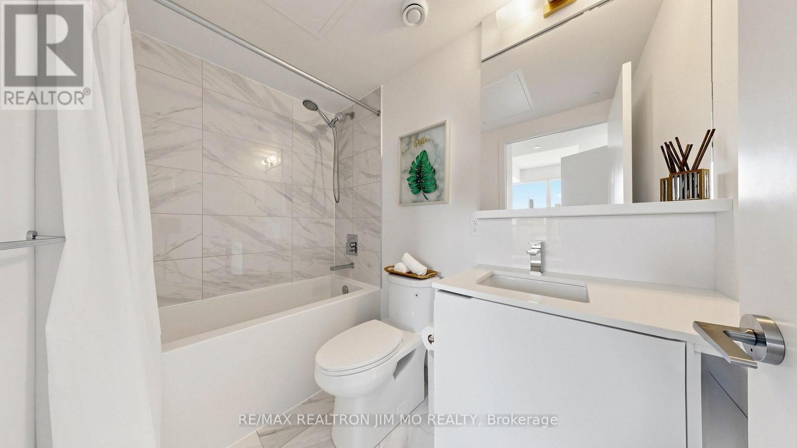 4116 - 85 Wood Street, Toronto, Ontario  M4Y 0E8 - Photo 18 - C13598074