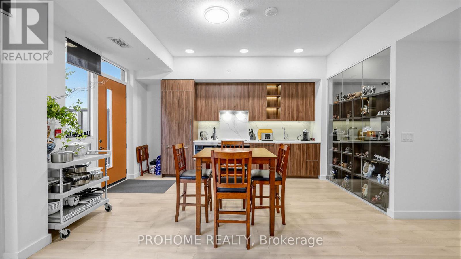 111 - 27 Mcmahon Drive, Toronto, Ontario  M2K 0J2 - Photo 4 - C13598154