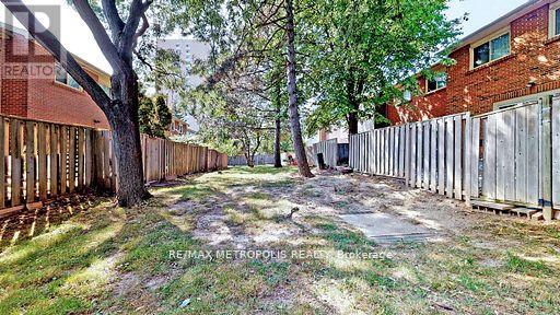 12 - 2051 Bridletowne Circle, Toronto, Ontario  M1W 2J7 - Photo 18 - E13598004