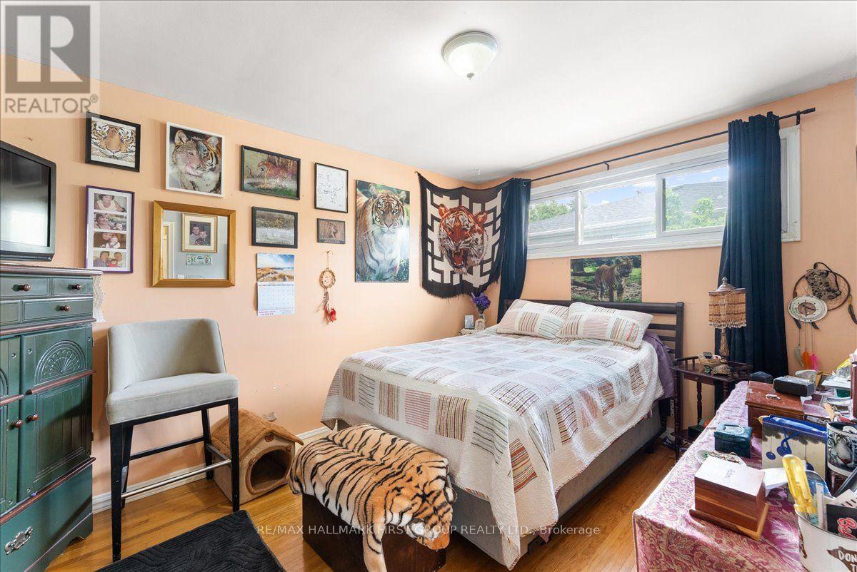 1014 Dunlop Street E, Whitby, Ontario  L1N 1T4 - Photo 11 - E13598134