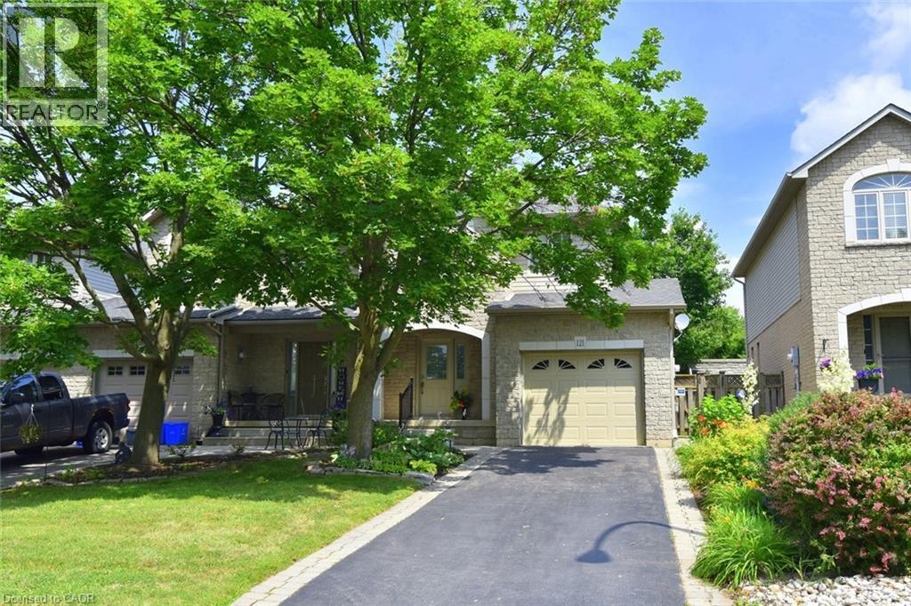 121 FOXBOROUGH Drive, Ancaster, Ontario