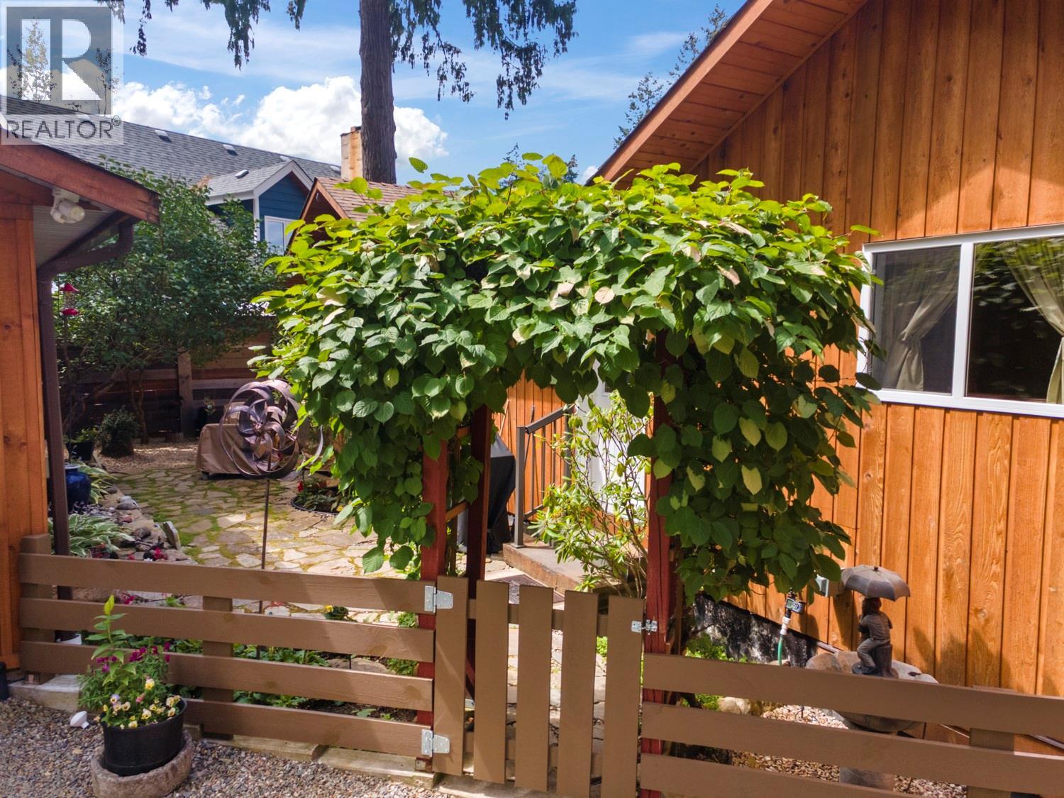 13532 Mountain Shores Road, Boswell, British Columbia  V0B 1A4 - Photo 25 - 10395275