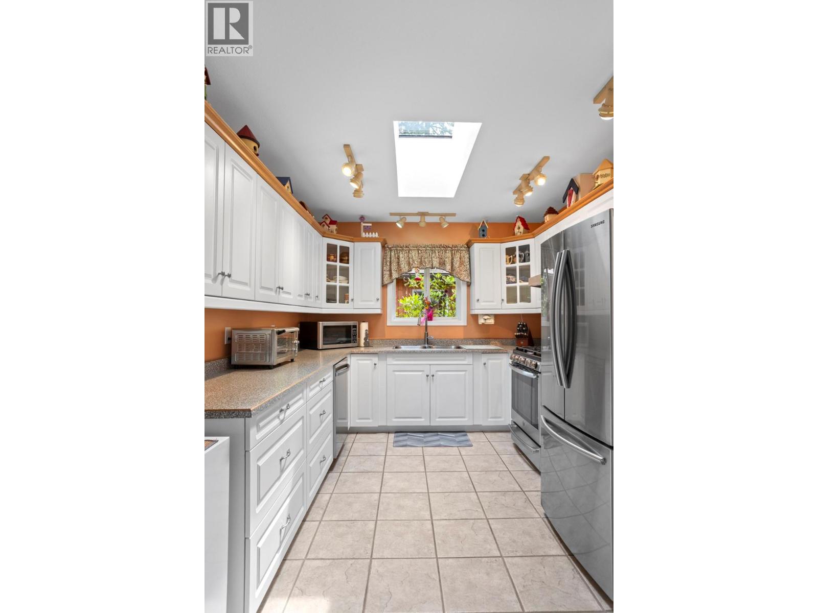 13532 Mountain Shores Road, Boswell, British Columbia  V0B 1A4 - Photo 6 - 10395275
