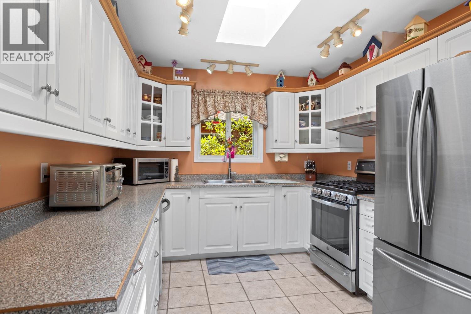 13532 Mountain Shores Road, Boswell, British Columbia  V0B 1A4 - Photo 7 - 10395275