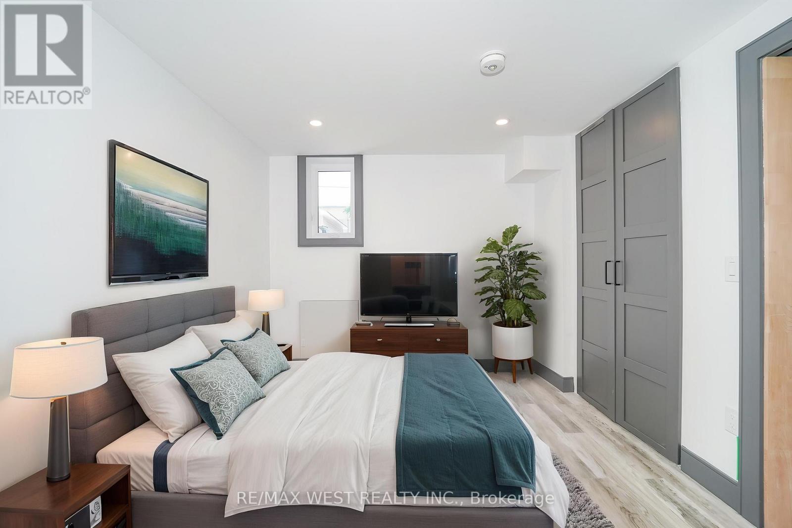 91 Twenty Second Street, Toronto, Ontario  M8V 3M3 - Photo 10 - W13598078