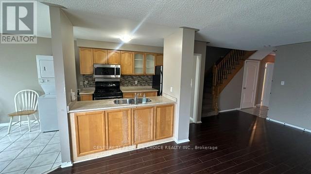 Upper - 7530 Magistrate Terrace, Mississauga, Ontario  L5W 1L3 - Photo 5 - W13598148