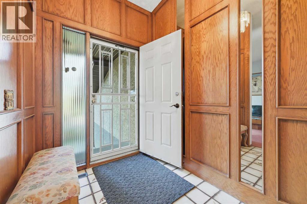149 Edgehill Drive NW, Calgary, Alberta  T3A 2W5 - Photo 6 - A2329520