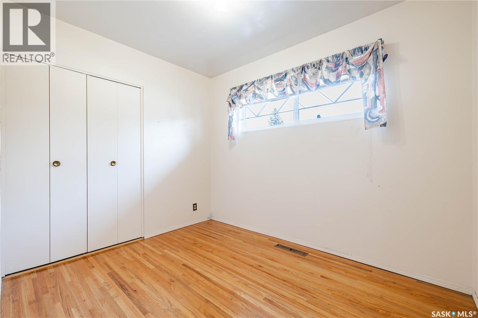 2808 Clarence Avenue S, Saskatoon, Saskatchewan  S7J 1M8 - Photo 21 - SK043358