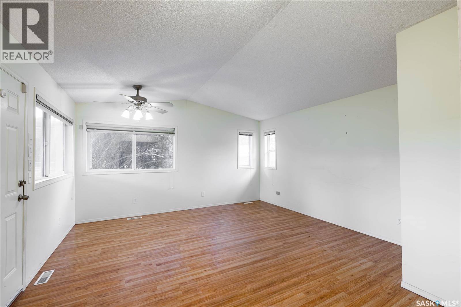 2808 Clarence Avenue S, Saskatoon, Saskatchewan  S7J 1M8 - Photo 8 - SK043358