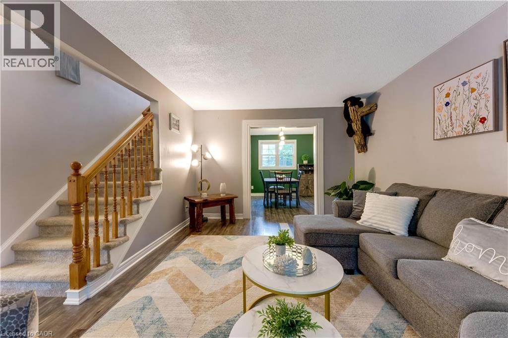 11 Nipigon Place, Kitchener, Ontario  N2B 3N5 - Photo 4 - 40849587