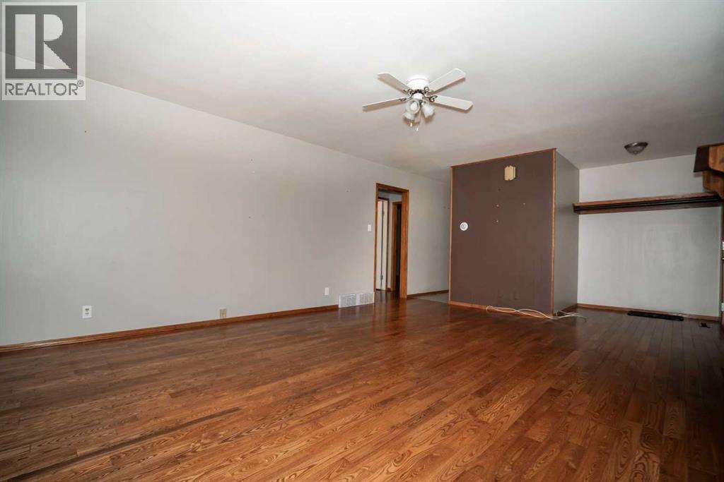 4904 52 St, Grimshaw, Alberta  T0H 1W0 - Photo 8 - A2311662