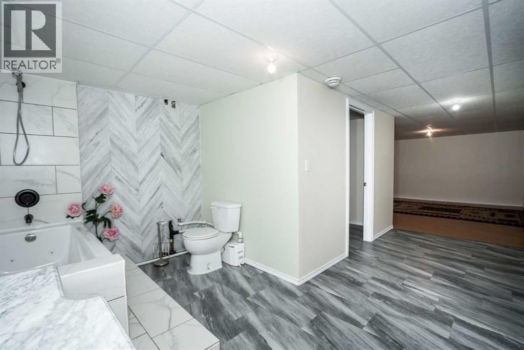 4904 52 St, Grimshaw, Alberta  T0H 1W0 - Photo 16 - A2311662