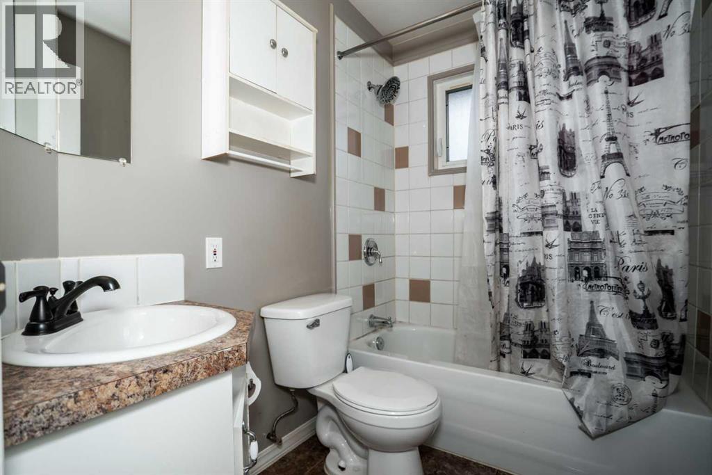 4904 52 St, Grimshaw, Alberta  T0H 1W0 - Photo 10 - A2311662