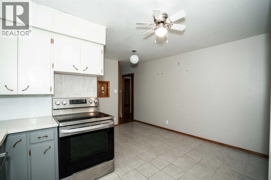 4904 52 St, Grimshaw, Alberta  T0H 1W0 - Photo 3 - A2311662