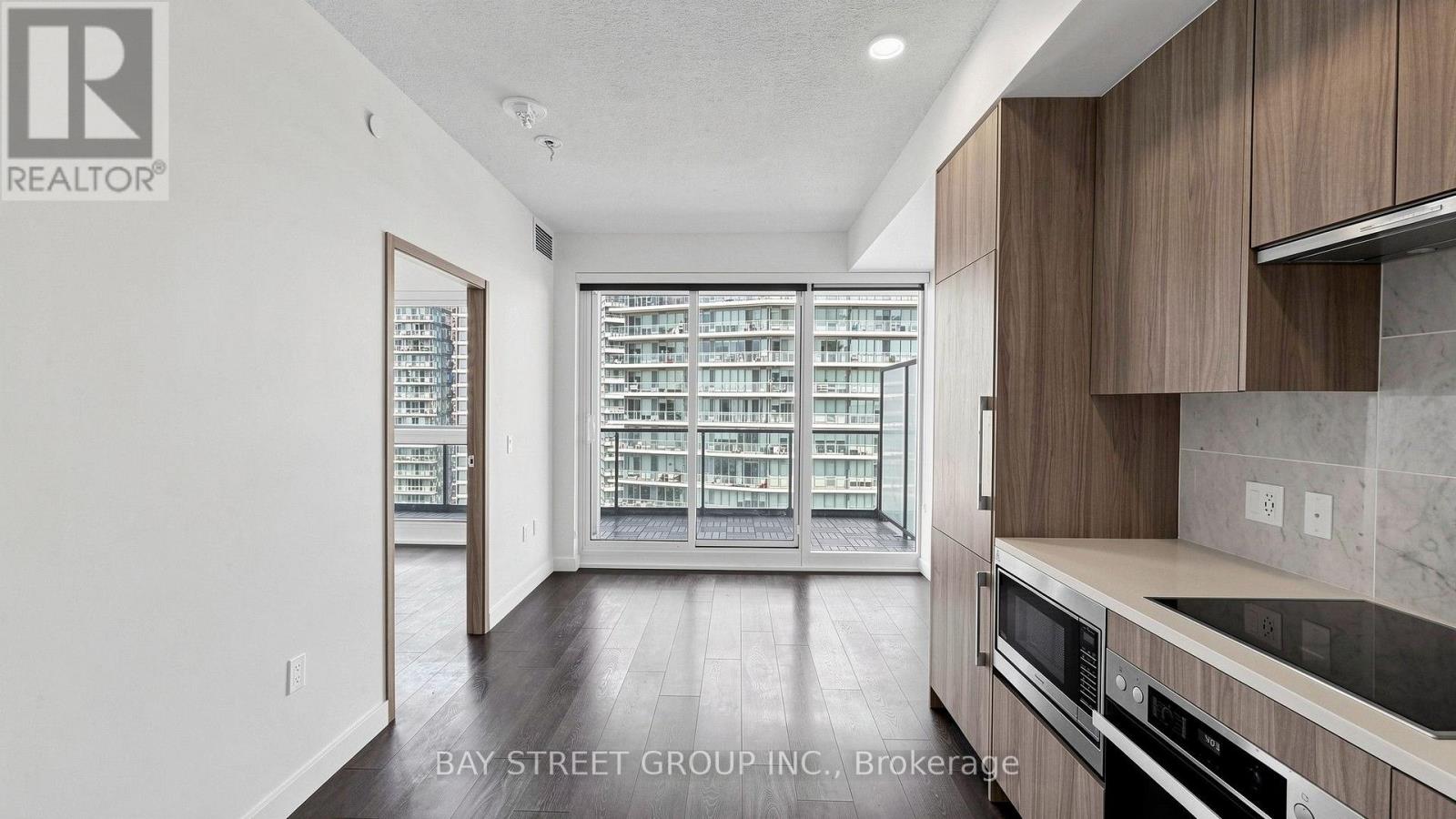 2515 - 95 Mcmahon Drive, Toronto, Ontario  M2K 0H2 - Photo 3 - C13598164