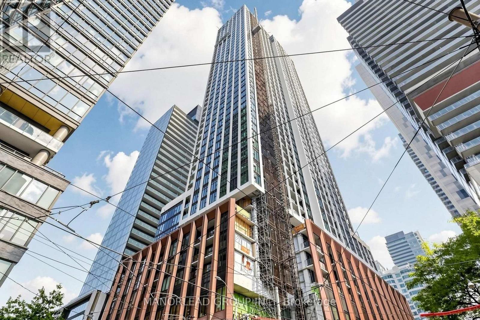 708 - 400 KING STREET W
