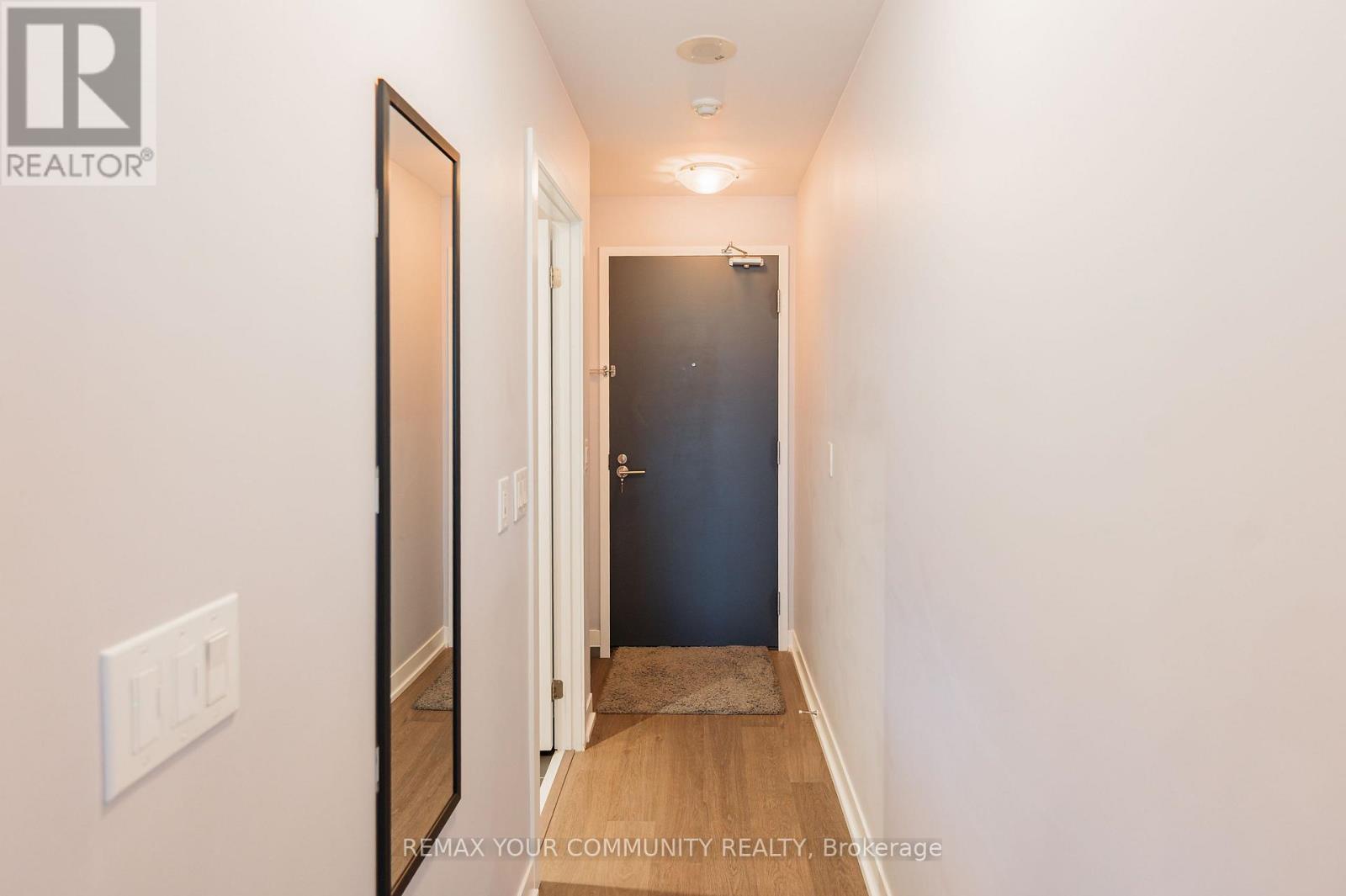 1412 - 105 George Street, Toronto, Ontario  M5A 0L4 - Photo 2 - C13598302