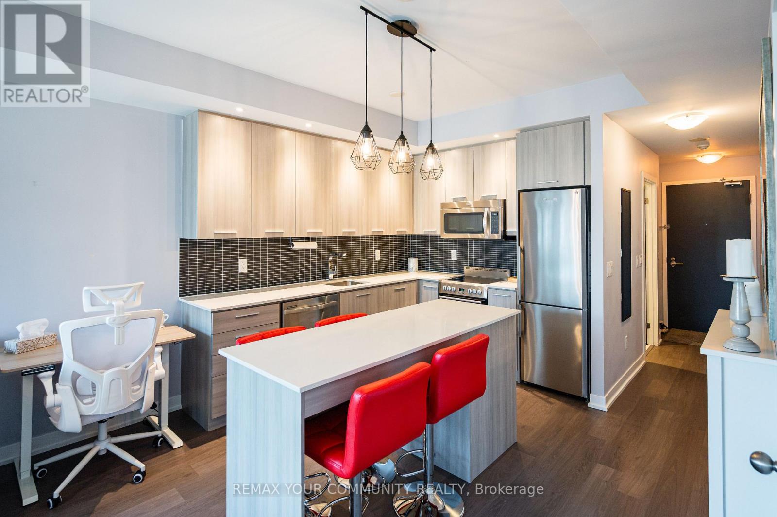 1412 - 105 George Street, Toronto, Ontario  M5A 0L4 - Photo 3 - C13598302
